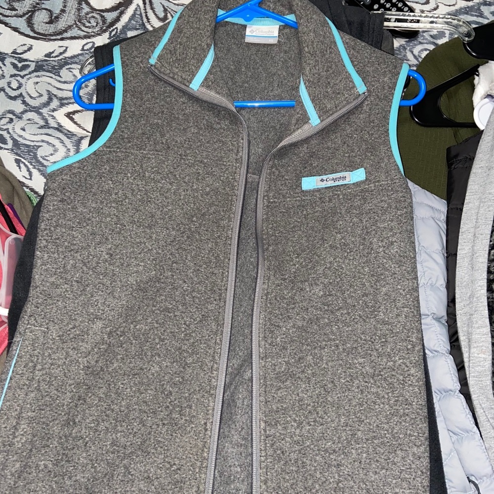Columbia vest